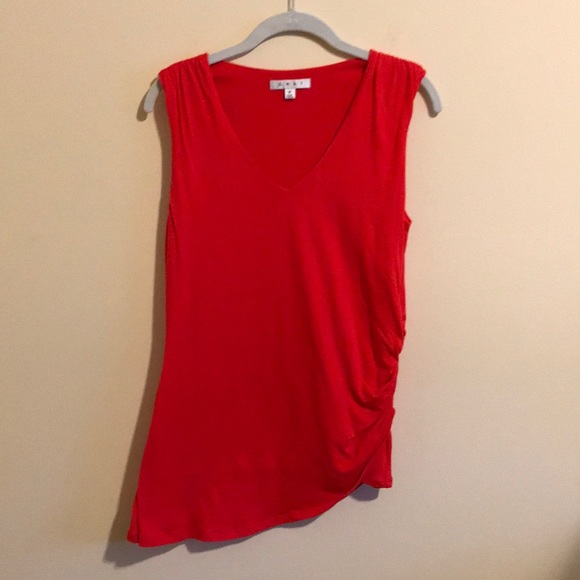 SALE!!!  CAbi Nouvelle Tank - Picture 2 of 6